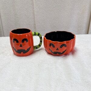 Pumpkin-Themed Ceramic Orange and Black Mug And Bowl Set